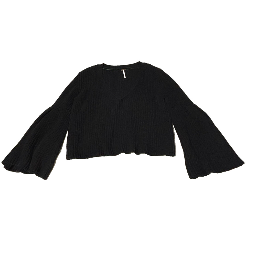 Free People Black Bell Sleeve Chunky Knit Damsel Sweater Lg Cropped Relaxed Cozy